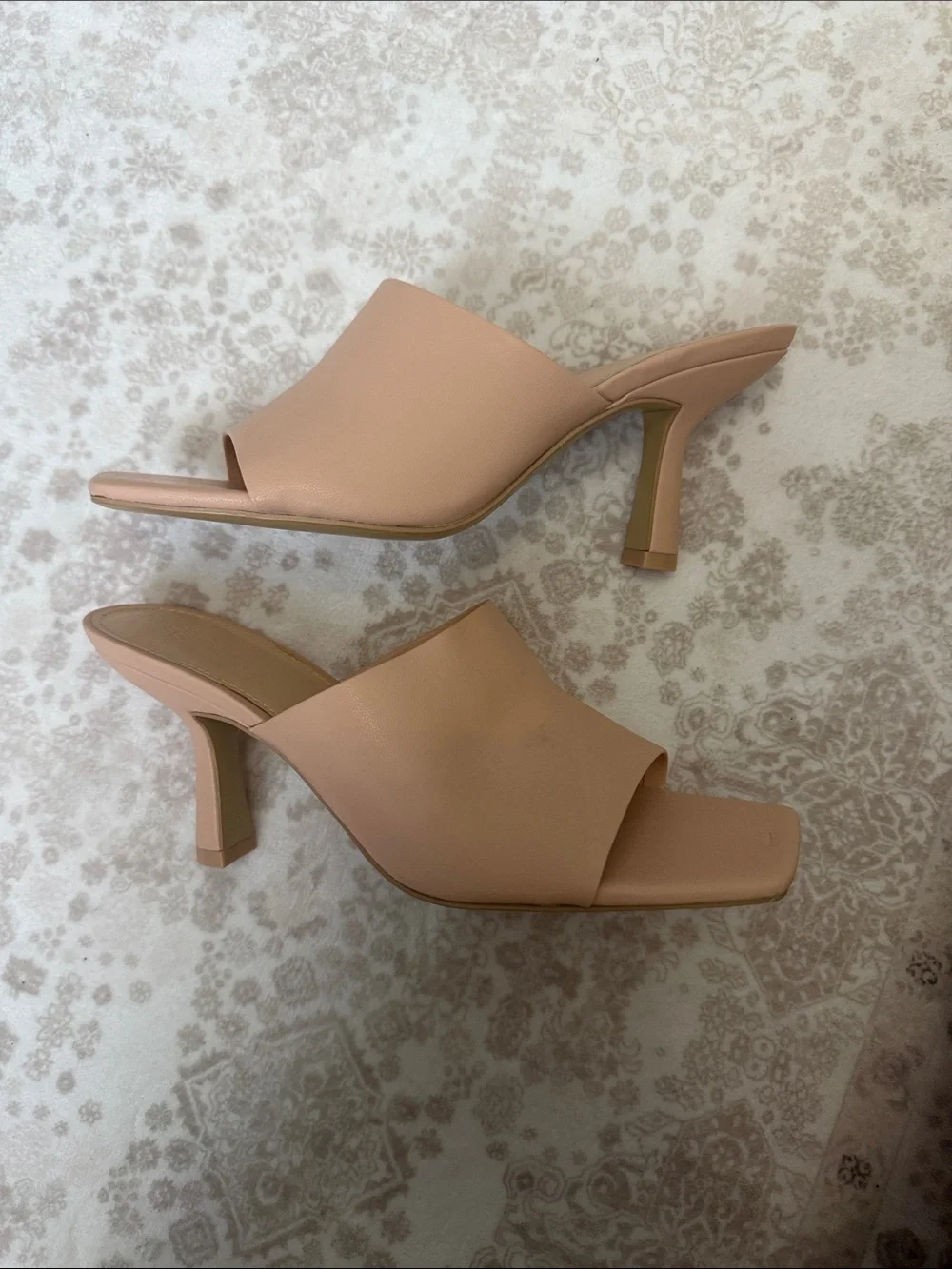 H&m nude mules